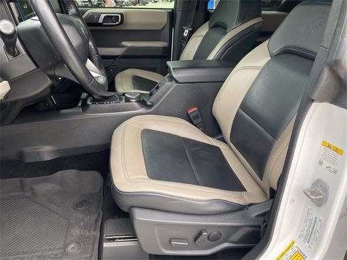 Used 2022 Ford Bronco Wildtrak image 10