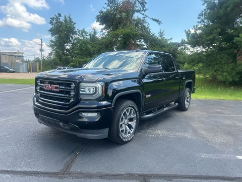 Used 2017 GMC Sierra 1500 SLT AWD/4WD image 4