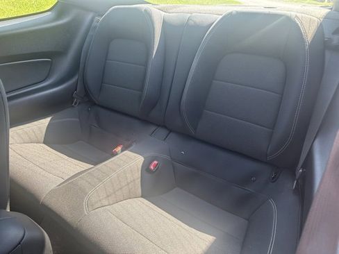 Used 2017 Ford Mustang Coupe image 19