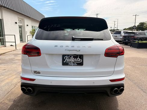 Used 2015 Porsche Cayenne S AWD/4WD image 7
