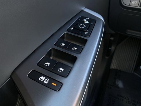 Used 2024 Kia EV6 Wind image 12