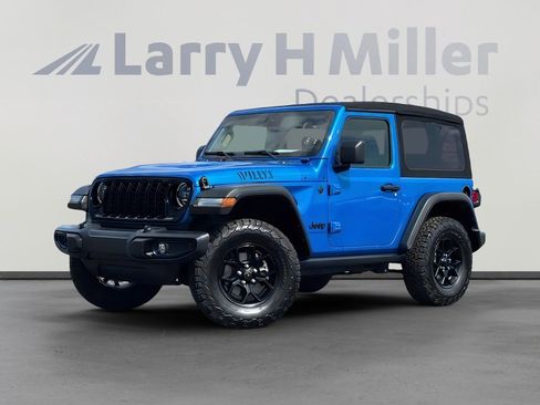 Used 2024 Jeep Wrangler Sport AWD/4WD image 2