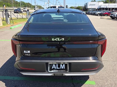 Used 2025 Kia K4 FWD image 11