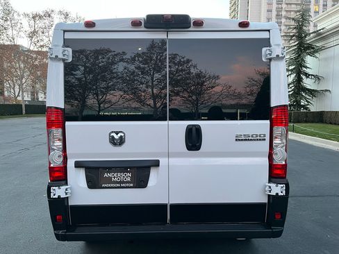 Used 2023 RAM ProMaster 2500 image 8