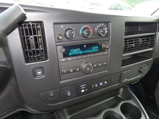 Used 2025 Chevrolet Express 3500 LT w/ LT Preferred Equipment Group RWD image 21