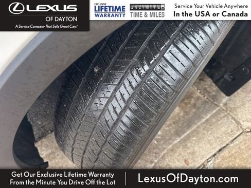 Used 2023 Toyota Crown Limited image 9