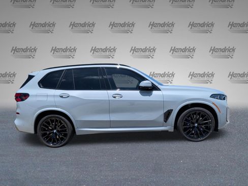 Used 2026 BMW X5 sDrive40i w/ M Sport Package RWD image 6
