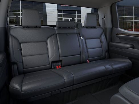 New 2026 GMC Sierra 1500 SLT image 17