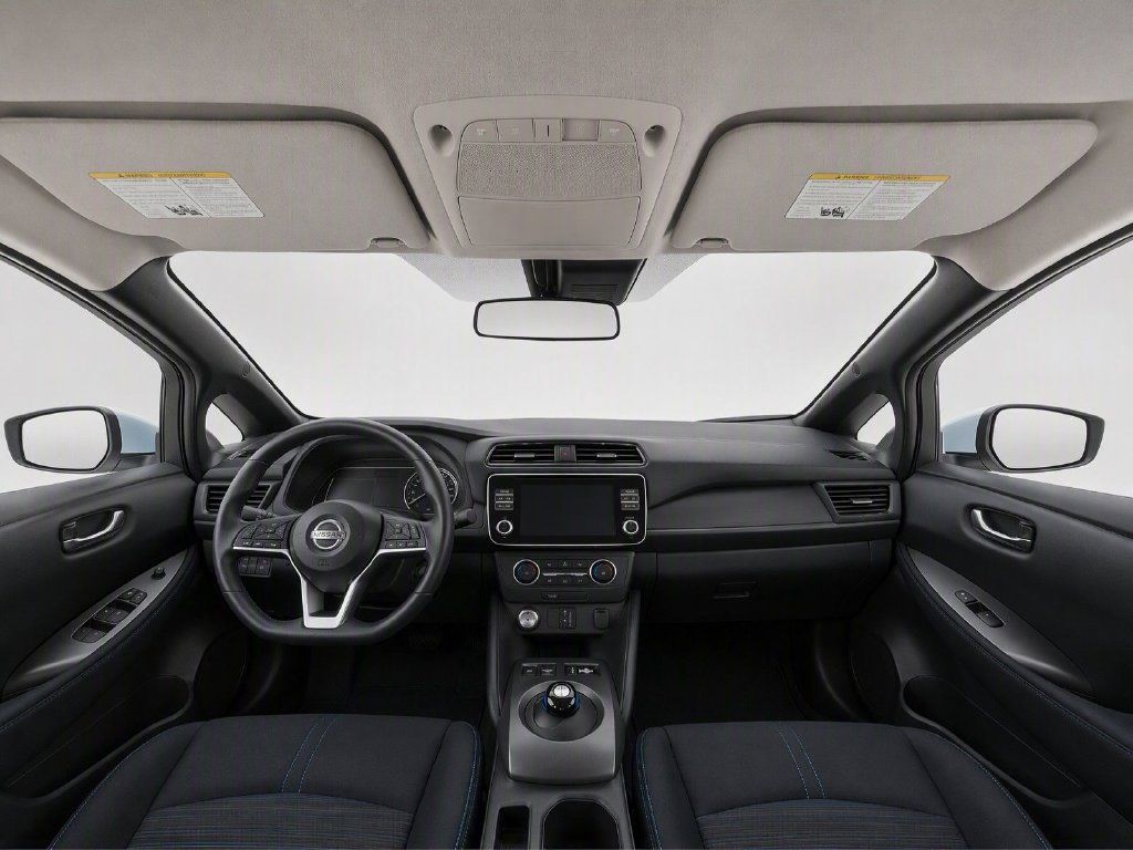 Used 2025 Nissan Leaf S FWD image 28