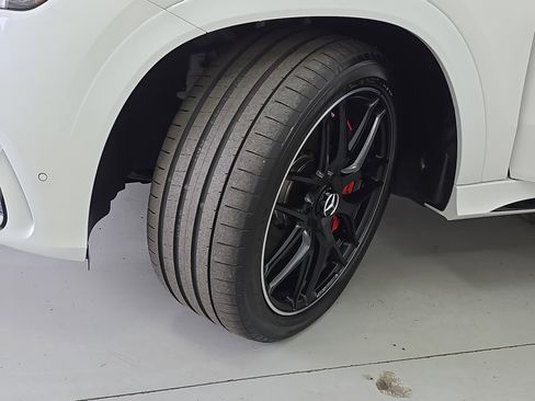 Used 2025 Mercedes-Benz GLE 63 AMG S image 33