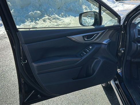 Used 2023 Subaru Crosstrek 2.5i Limited w/ Moonroof Package image 8