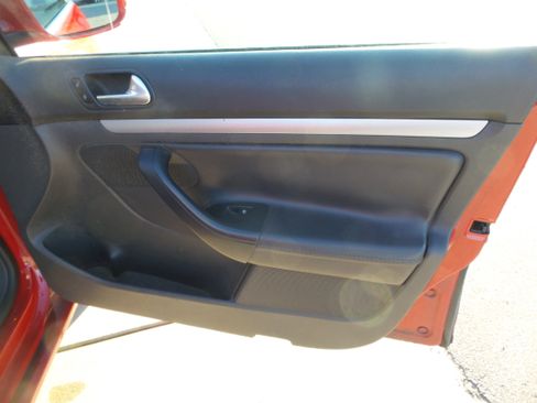 Used 2008 Volkswagen Jetta SE FWD image 40