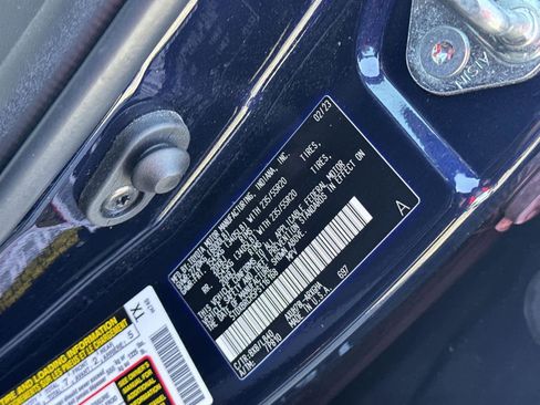 Used 2023 Toyota Highlander Limited image 32