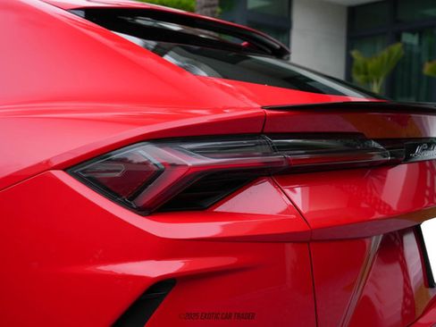 Used 2019 Lamborghini Urus image 62