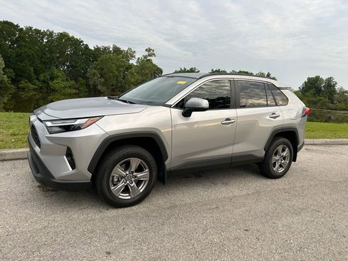 Used 2024 Toyota RAV4 XLE FWD image 2