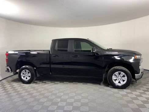 Used 2020 Chevrolet Silverado 1500 LT w/ Trailering Package AWD/4WD image 2