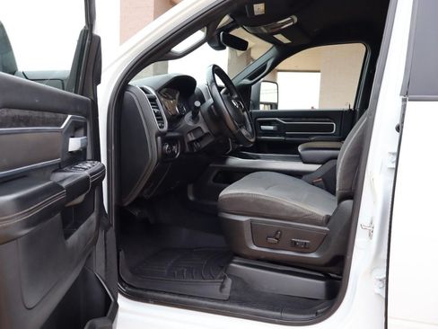 Used 2024 RAM 2500 Big Horn w/ Off Road Package AWD/4WD image 9