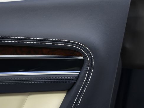 Used 2024 Bentley Continental GT image 30