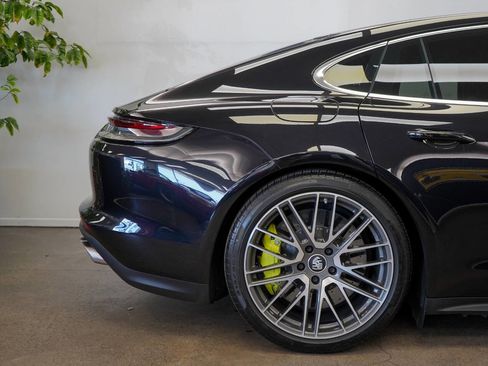 Used 2023 Porsche Panamera Turbo S image 17