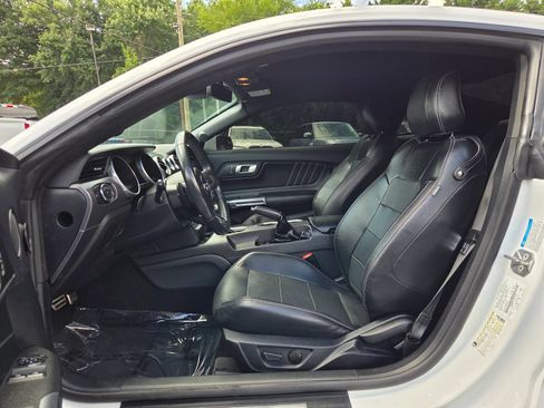 Used 2020 Ford Mustang GT Premium RWD image 12