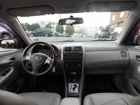 Used 2010 Toyota Corolla LE image 18