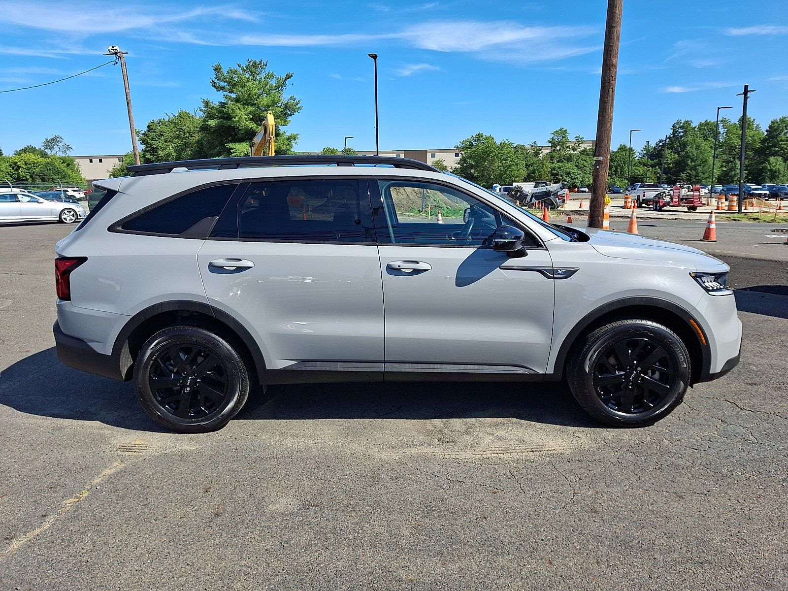 Used 2023 Kia Sorento S w/ Panoramic Sunroof Package AWD/4WD image 8