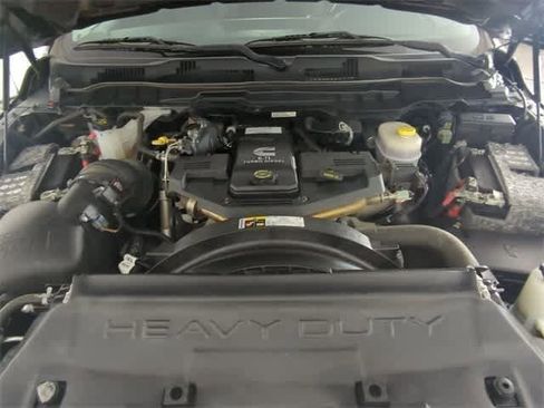 Used 2018 RAM 2500 Laramie w/ Convenience Group image 33