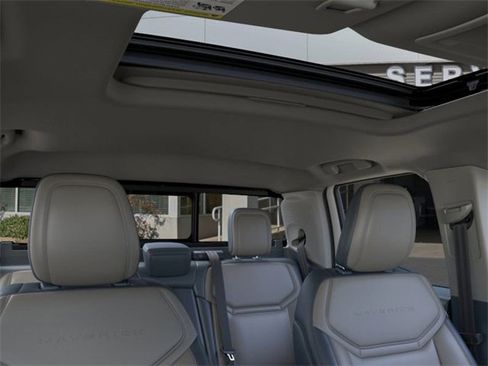 New 2026 Ford Maverick Lariat image 12