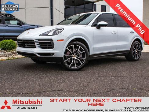 Used 2023 Porsche Cayenne w/ Premium Package AWD/4WD image 1