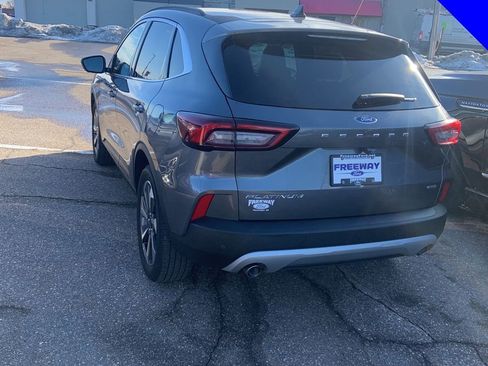 Certified 2023 Ford Escape Platinum image 4
