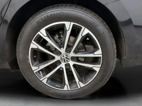 Used 2025 Volkswagen Jetta Sport FWD image 28