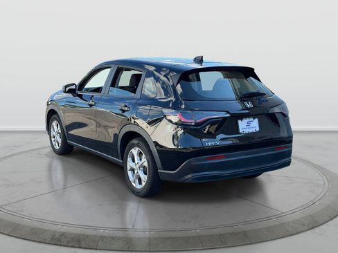 Used 2023 Honda HR-V LX image 4