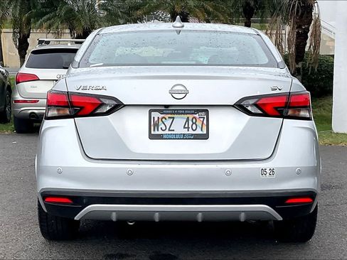 Used 2023 Nissan Versa SV image 5