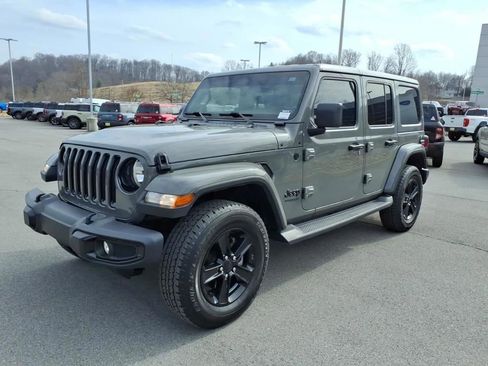 Used 2021 Jeep Wrangler Unlimited Sahara image 18