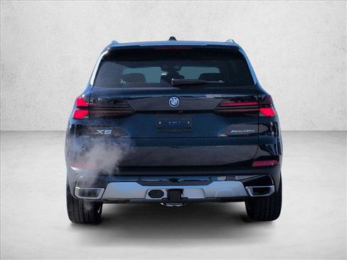 New 2026 BMW X5 xDrive50e image 8