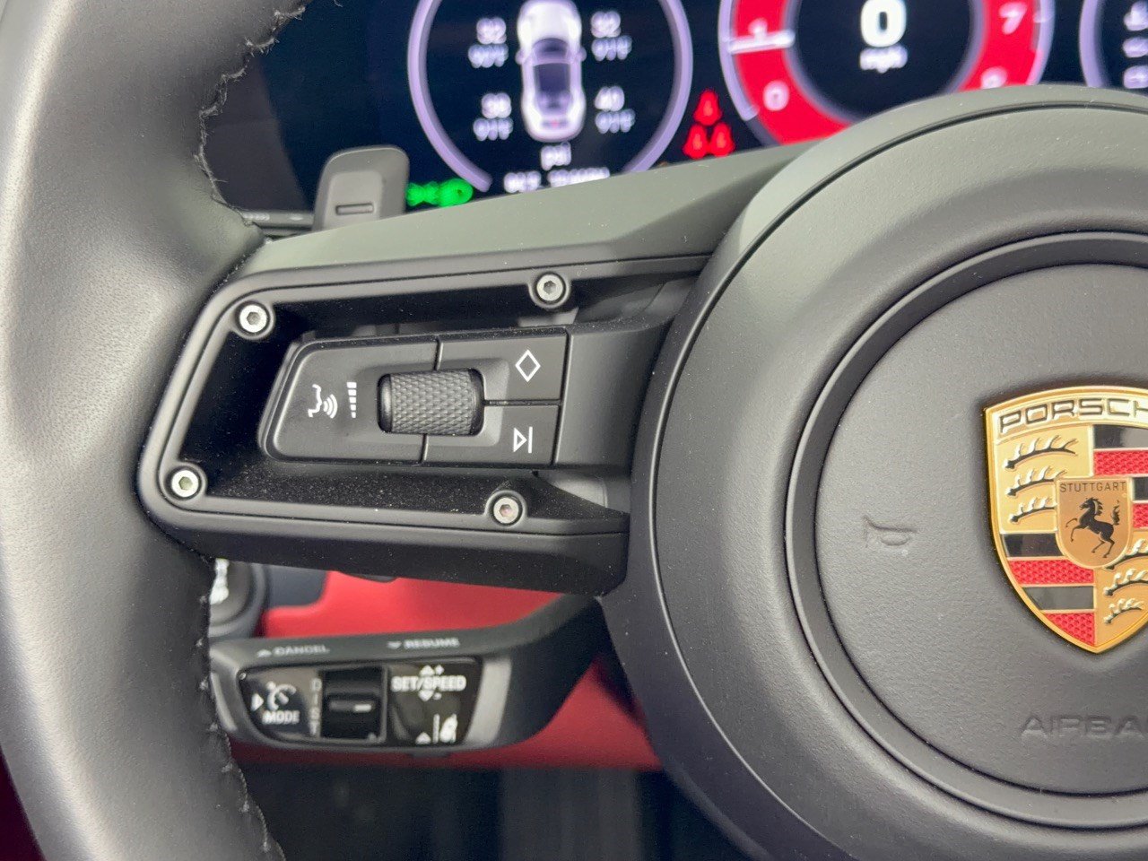 Certified 2025 Porsche 911 Carrera RWD image 18