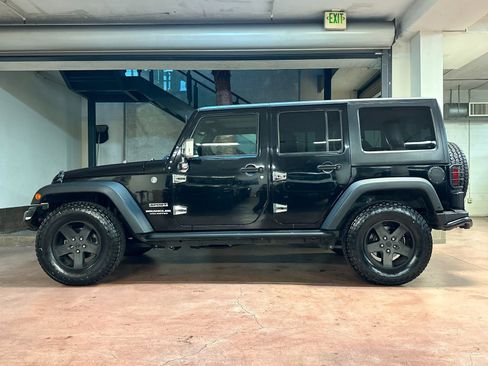 Used 2016 Jeep Wrangler Unlimited Sport w/ Quick Order Package 24S image 2