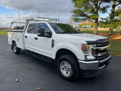 Used 2022 Ford F350 XL w/ Power Equipment Group image 6