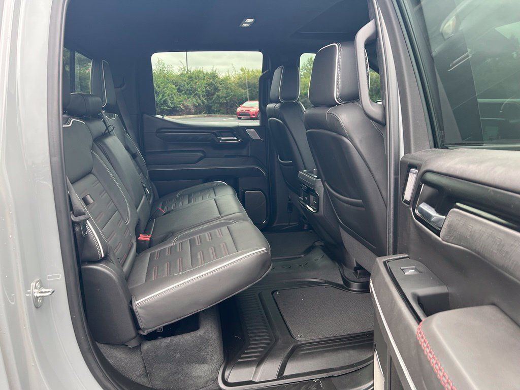 Used 2024 GMC Sierra 1500 AT4X AWD/4WD image 11