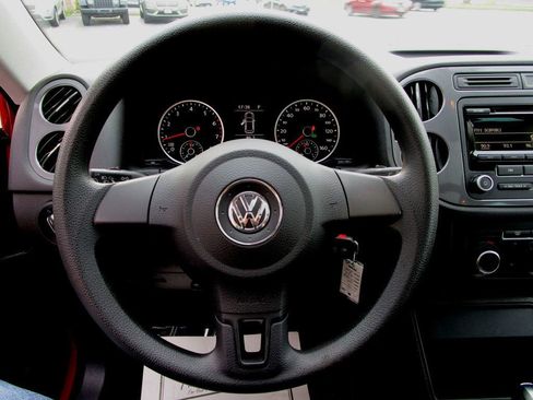 Used 2012 Volkswagen Tiguan SEL image 17