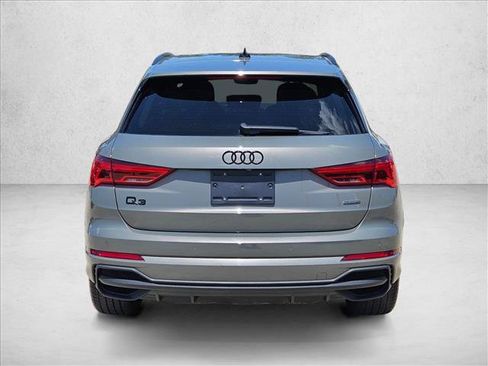 Used 2023 Audi Q3 2.0T Premium w/ Black Optic Sport Package AWD/4WD image 6