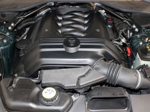 Used 2004 Jaguar XJ8 RWD image 17