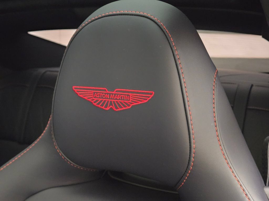 Used 2025 Aston Martin DB12 Coupe RWD image 30