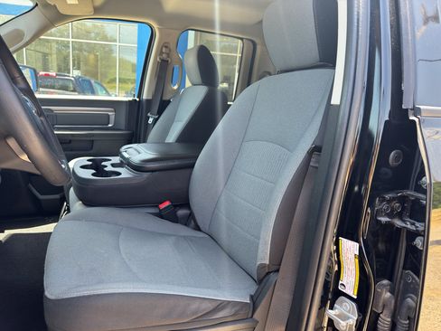 Used 2024 RAM 1500 Classic SLT AWD/4WD image 11