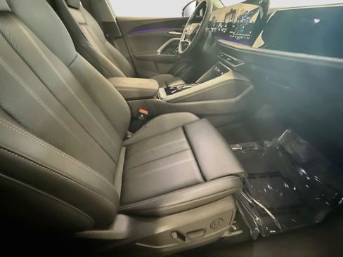 Used 2025 Audi Q5 Premium Plus AWD/4WD image 29