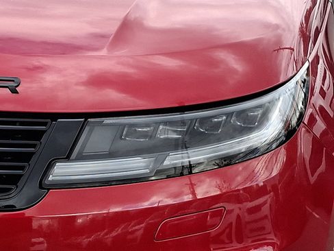 New 2025 Land Rover Range Rover Sport SE image 7