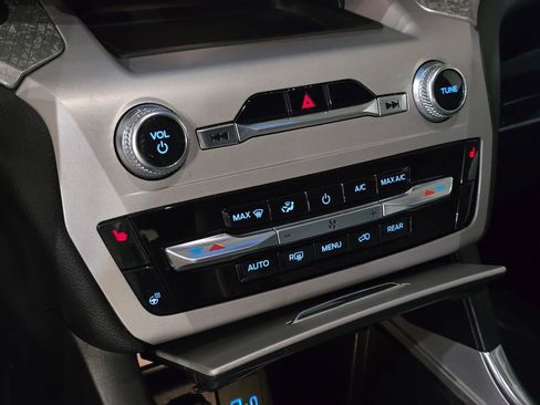 Used 2024 Ford Explorer Timberline w/ Timberline Technology Package image 28