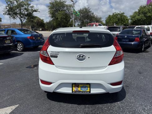 Used 2012 Hyundai Accent GS image 6