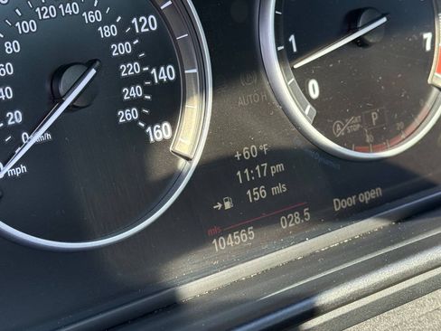 Used 2013 BMW 528i xDrive Sedan AWD/4WD image 31
