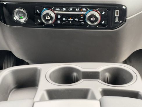 Certified 2024 Chevrolet Silverado 1500 LT AWD/4WD image 15